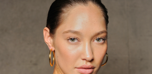 11 Easy and Proven Ways to Get Rid of Pimples Fast