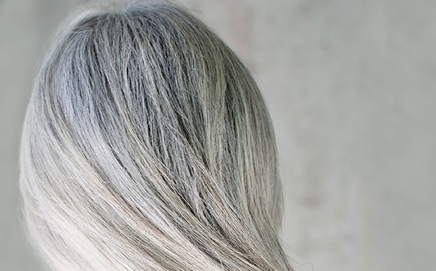 5 Things to Know Before You Transition Your Dyed Hair to Natural Gray
