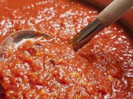 Homemade Tomato Sauce Recipe