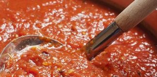 Homemade Tomato Sauce Recipe