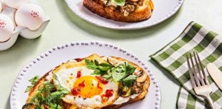 Mushroom, Ricotta and Fried Egg Tartine