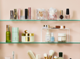 12 Smart Bathroom Shelf Ideas to Keep Your Towels and Toiletries Under Control