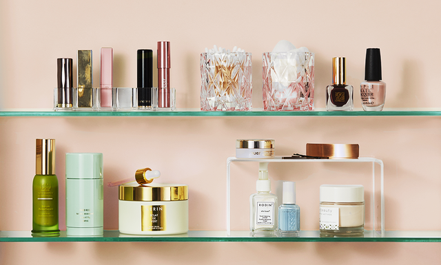 12 Smart Bathroom Shelf Ideas to Keep Your Towels and Toiletries Under Control