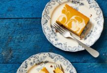 Pumpkin Cheesecake Bars