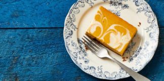 Pumpkin Cheesecake Bars