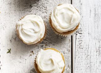 Pumpkin Spice Cupcakes With Cream Cheese Frosting