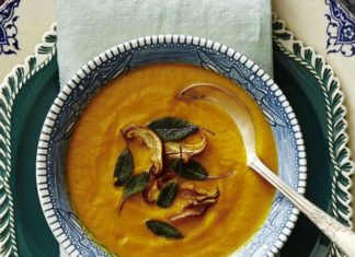 34 Best Fall Soups for Chilly Autumn Nights
