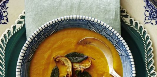 34 Best Fall Soups for Chilly Autumn Nights