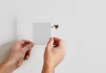 Step-by-Step Guide to Repairing Drywall Holes from Picture Frames