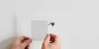 Step-by-Step Guide to Repairing Drywall Holes from Picture Frames