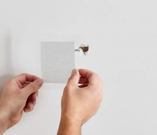 Step-by-Step Guide to Repairing Drywall Holes from Picture Frames