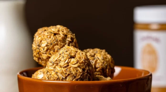Easy No-Bake Healthy Energy Bites with Natural Sweeteners for Busy Days