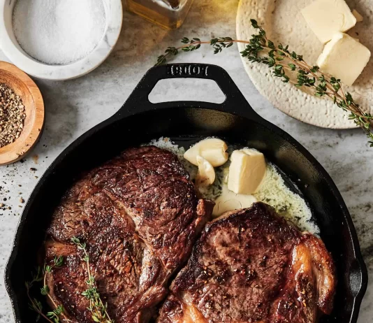 How to Achieve the Perfect Medium-Rare Pan Seared Steak Without a Grill