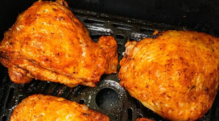 How to Make Crispy Air Fryer Chicken Thighs Without Drying Them Out
