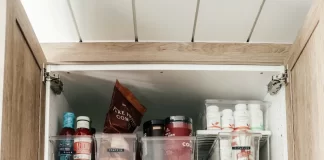 Step-by-Step Guide to Organizing Kitchen Cabinets with Clear Containers