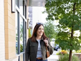 How to Accessorize Simple Casual Outfits to Elevate Your Everyday Look