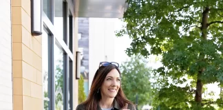 How to Accessorize Simple Casual Outfits to Elevate Your Everyday Look