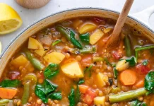 Step-by-Step Guide to Cooking Hearty Lentil Soup for Cozy Dinners
