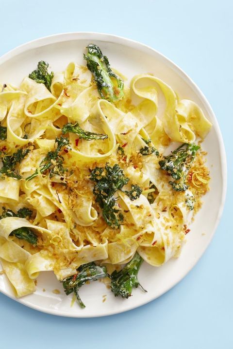 kids dinner ideas  creamy broccolini pasta with chile breadcrumbs